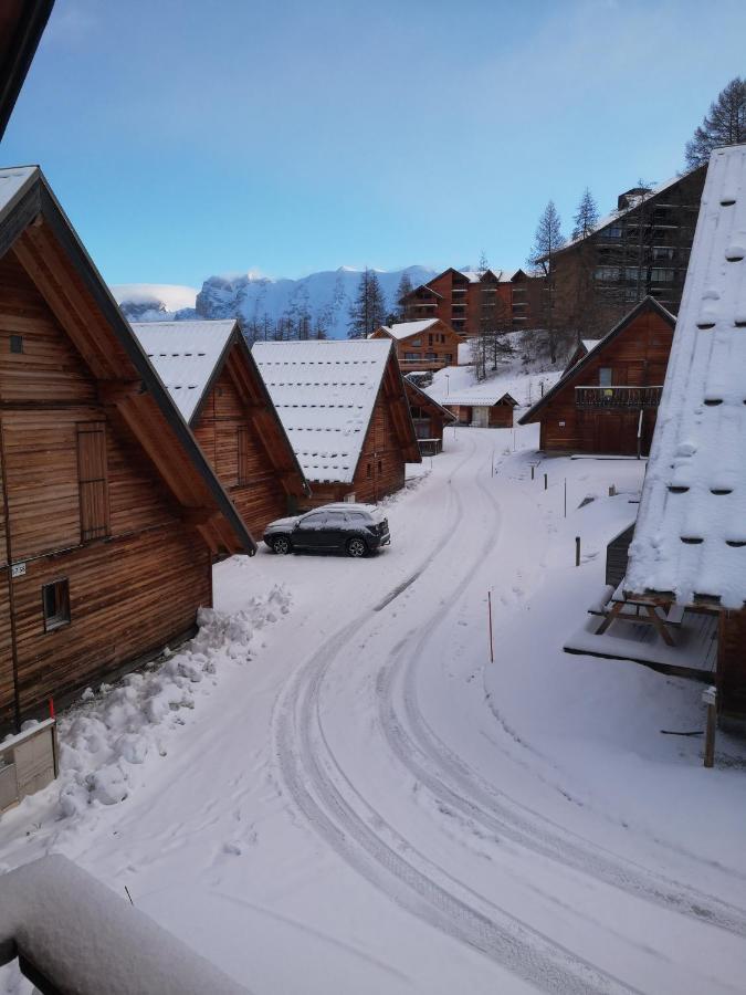 Chalet Bastilor La Joue du Loup Exterior foto